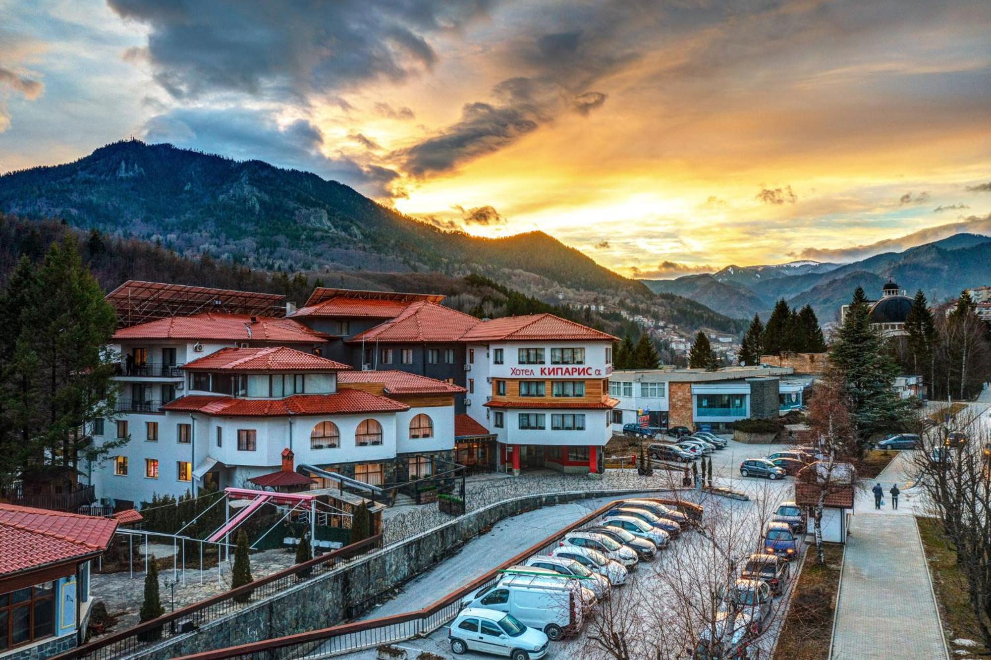 Spa Hotel Kiparis Смолян Экстерьер фото