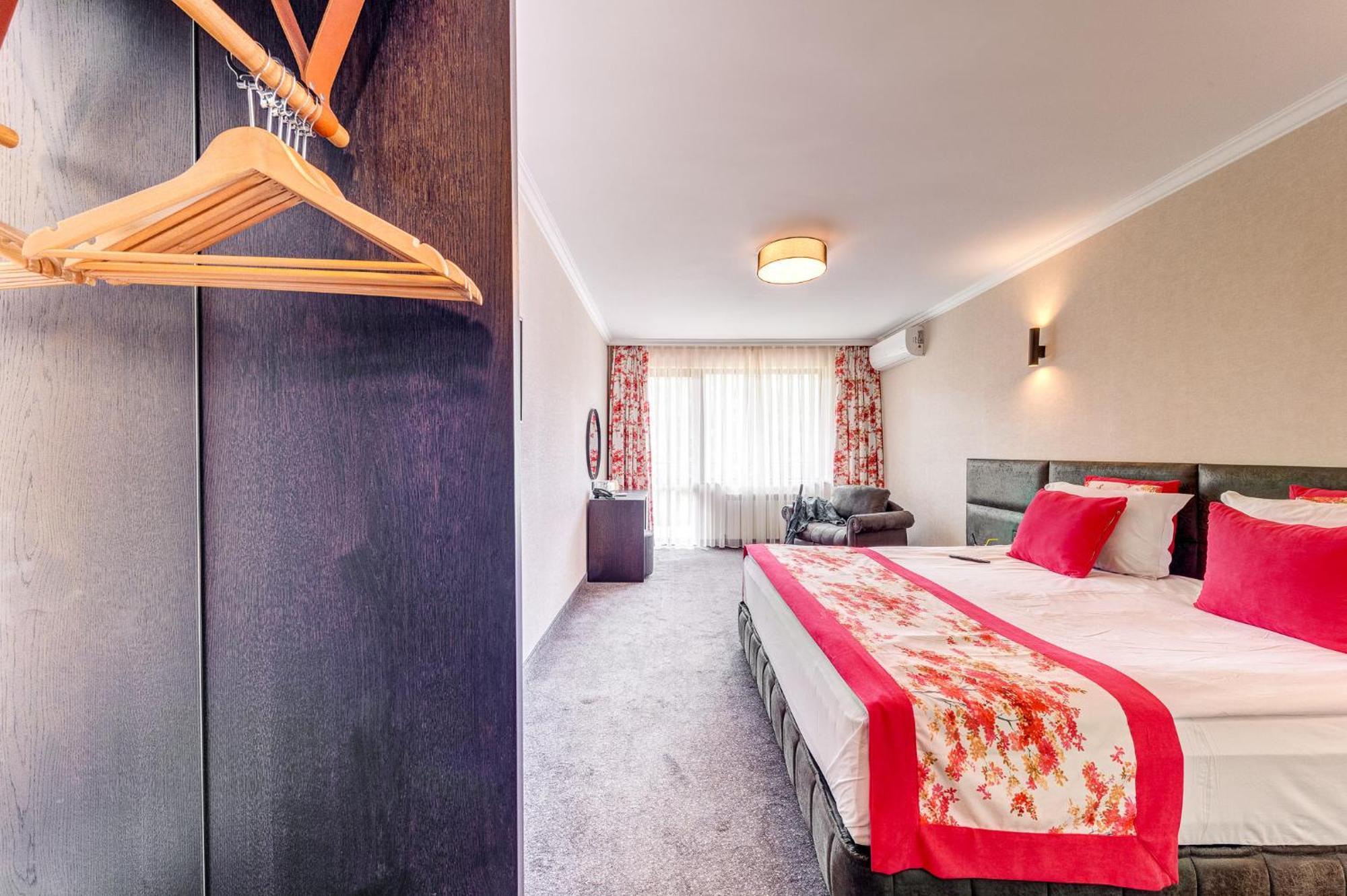 Spa Hotel Kiparis Смолян Экстерьер фото
